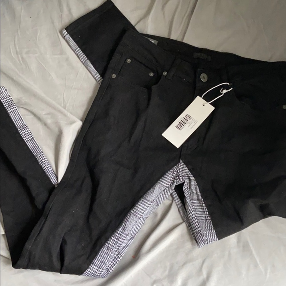 Slim fit Jeans.